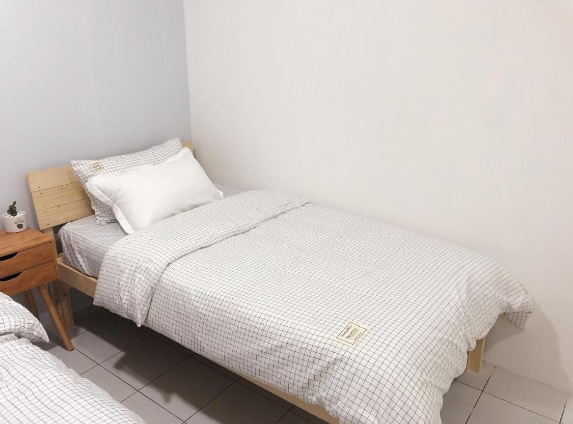 Miniinn Guest House Бандар Сери Бегаван Екстериор снимка