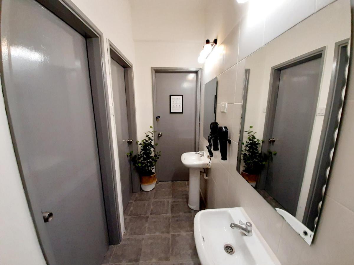 Miniinn Guest House Бандар Сери Бегаван Екстериор снимка